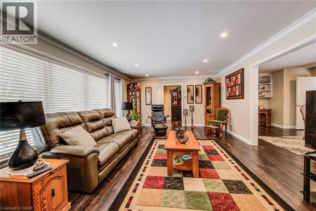 203 Macdonald Place, Waterloo, Ontario  N2L 1L2 - Photo 8 - 40800839