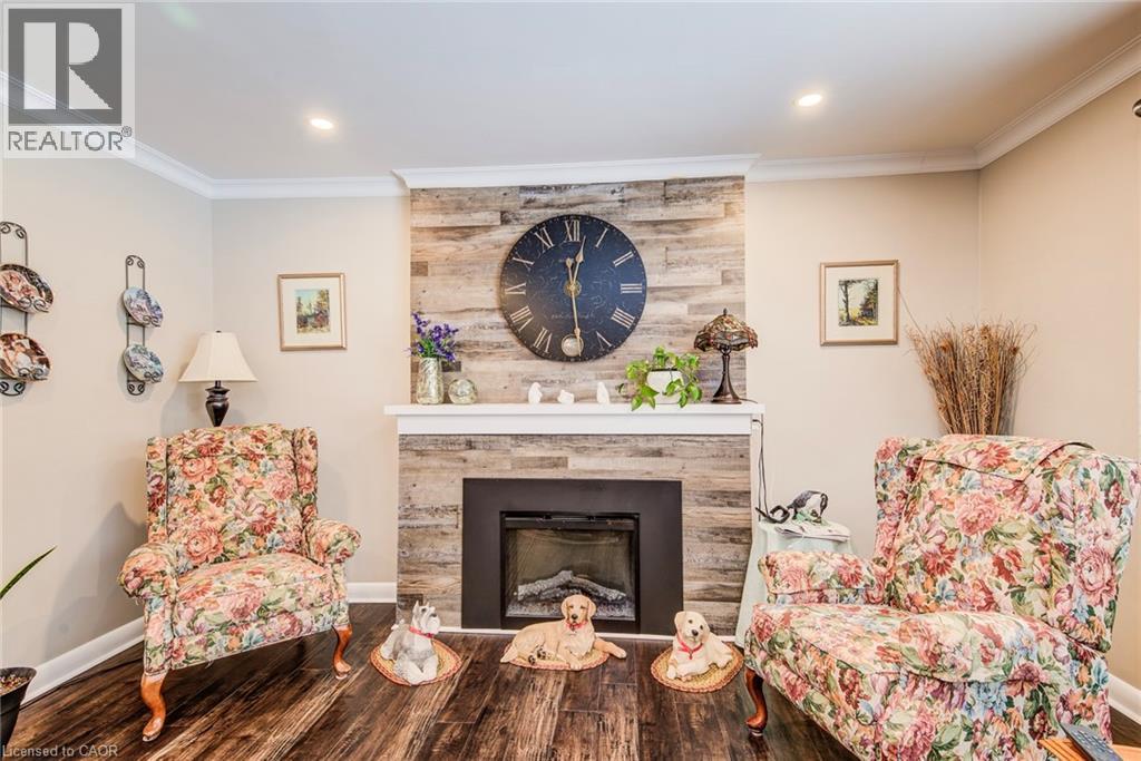 203 Macdonald Place, Waterloo, Ontario  N2L 1L2 - Photo 9 - 40800839