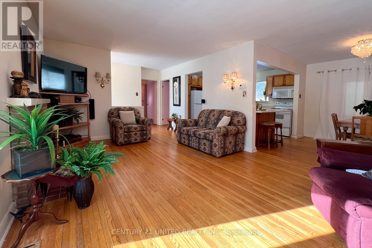 28 Weller Crescent, Peterborough, Ontario  K9J 6J5 - Photo 11 - X12752334