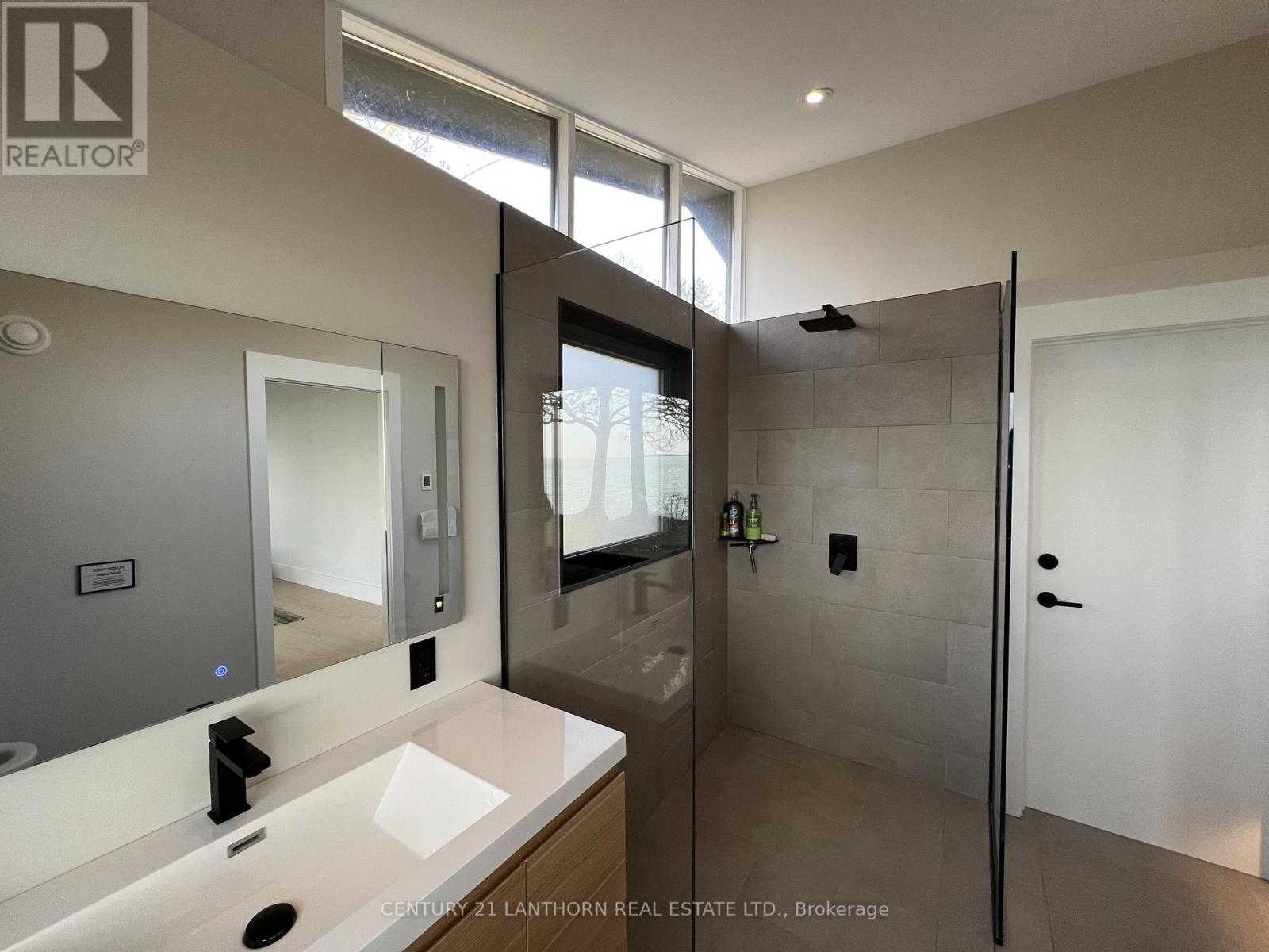 240 Salmon Point Road, Prince Edward County, Ontario  K0K 1P0 - Photo 13 - X12752348