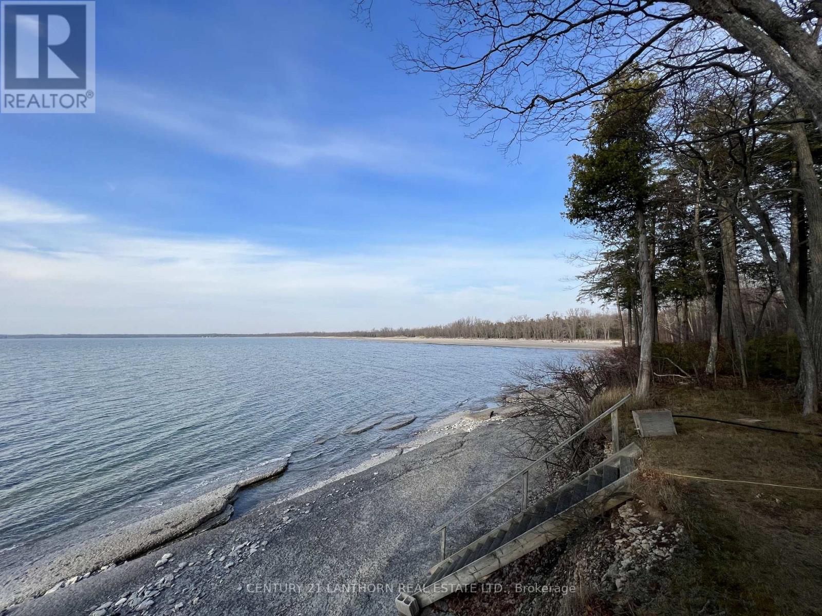 240 Salmon Point Road, Prince Edward County, Ontario  K0K 1P0 - Photo 18 - X12752348