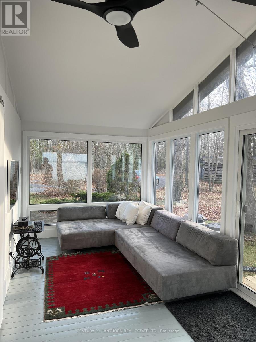 240 Salmon Point Road, Prince Edward County, Ontario  K0K 1P0 - Photo 7 - X12752348