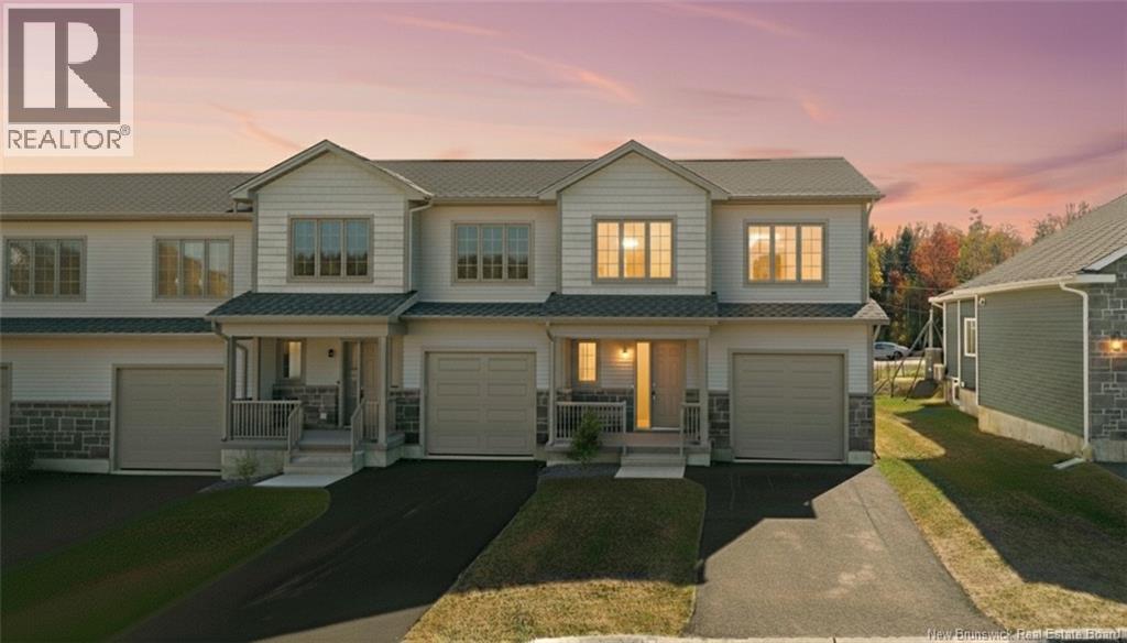 2 Huntingdon Circle, Fredericton, New Brunswick