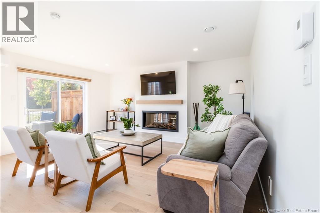 2 Huntingdon Circle, Fredericton, New Brunswick  E3B 0L9 - Photo 3 - NB127691