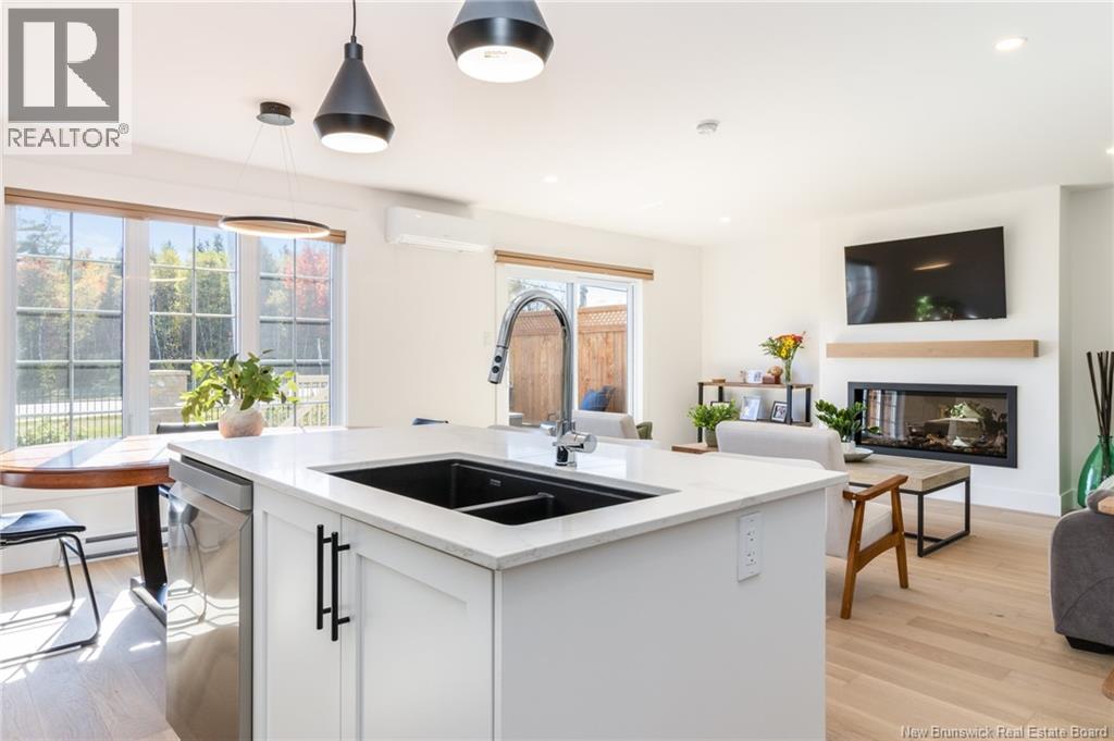 2 Huntingdon Circle, Fredericton, New Brunswick  E3B 0L9 - Photo 4 - NB127691