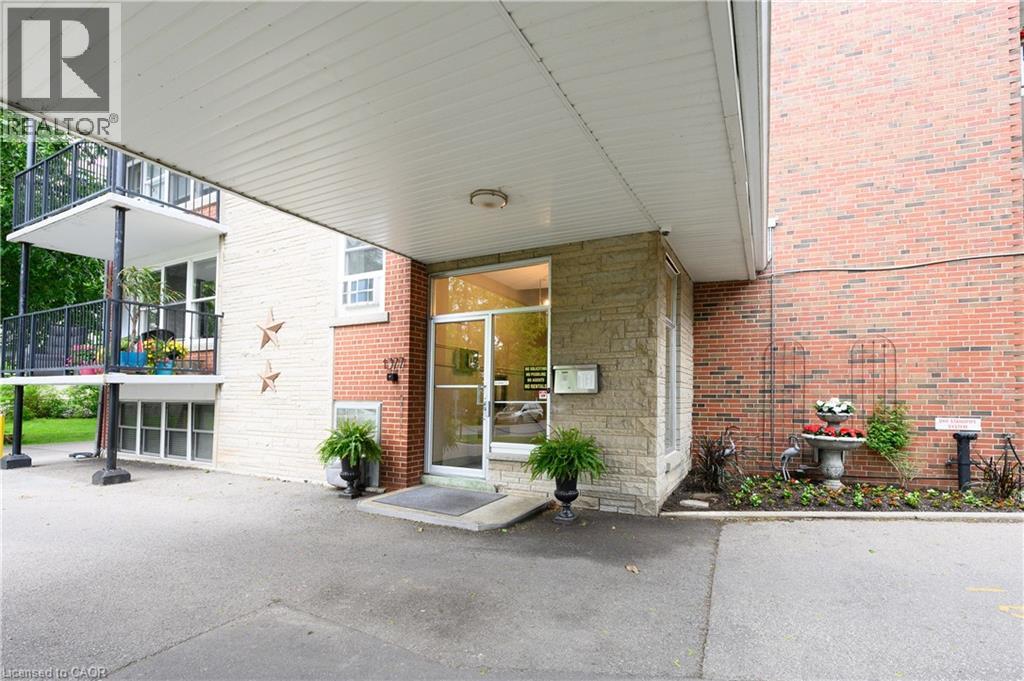 1377 Lakeshore Road Unit# 108, Burlington, Ontario  L7S 1B1 - Photo 3 - 40713482