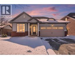 11 SIDARE Court, grimsby, Ontario