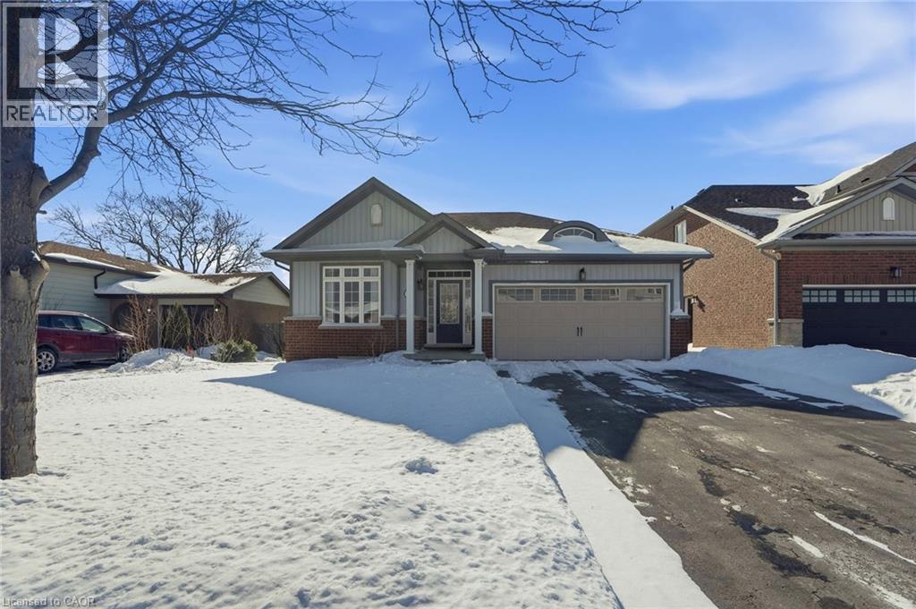 11 Sidare Court, Grimsby, Ontario  L3M 4E8 - Photo 3 - 40802086