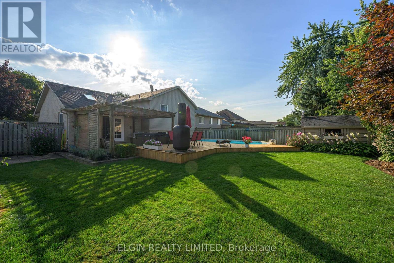 234 Kettle Creek Drive, Central Elgin, Ontario  N0L 1B0 - Photo 8 - X12752264