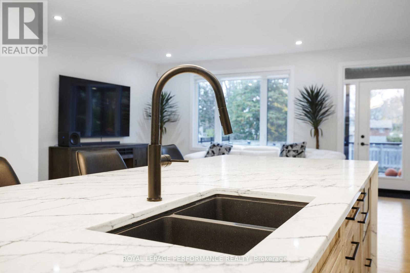 1709 Fisher Ave Avenue, Ottawa, Ontario  K2C 1X9 - Photo 17 - X12752248