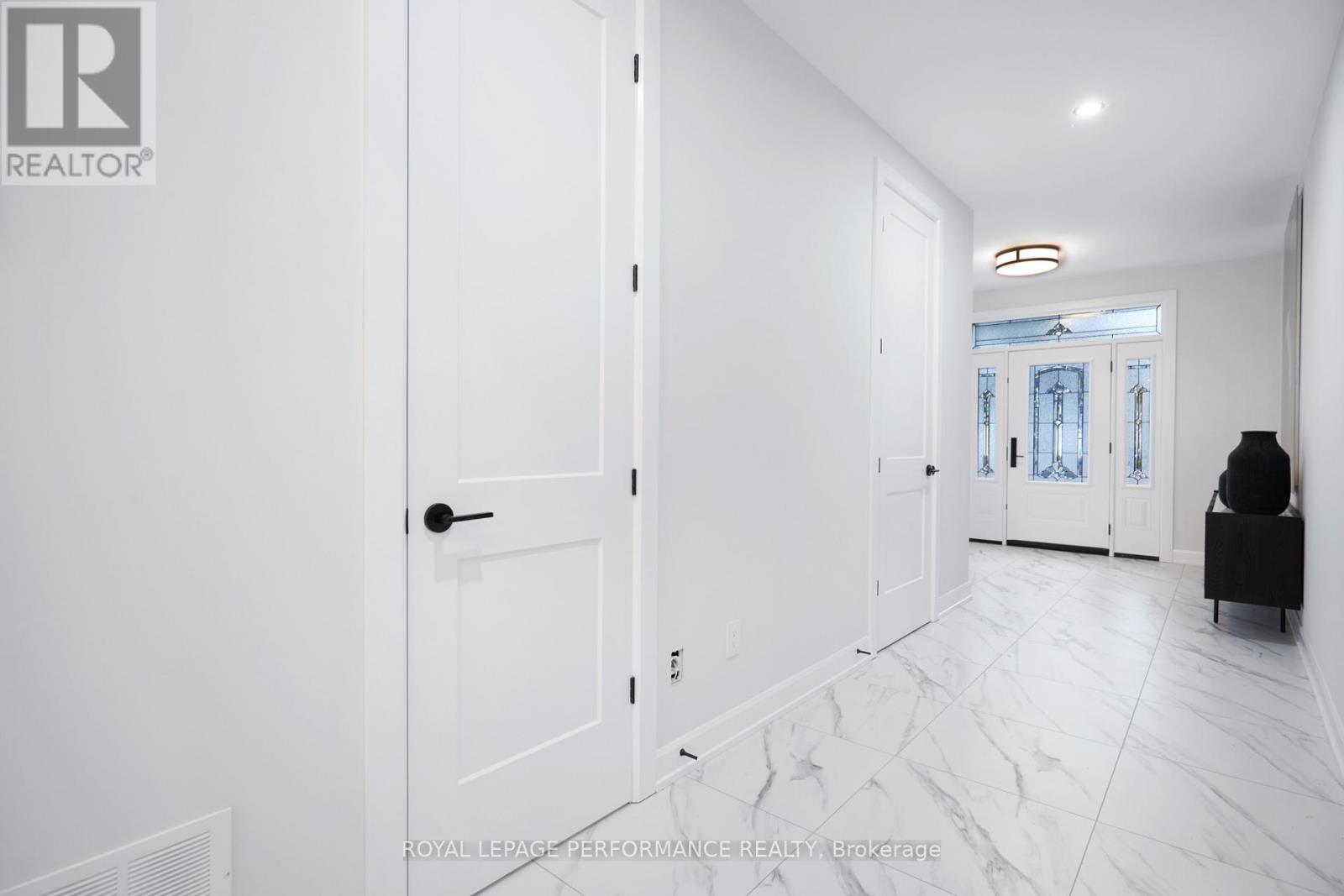 1709 Fisher Ave Avenue, Ottawa, Ontario  K2C 1X9 - Photo 5 - X12752248