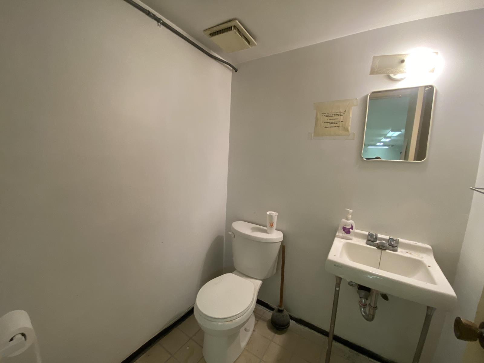 10724  97 Street Nw, Edmonton, Alberta  T5H 2L8 - Photo 38 - 43690035