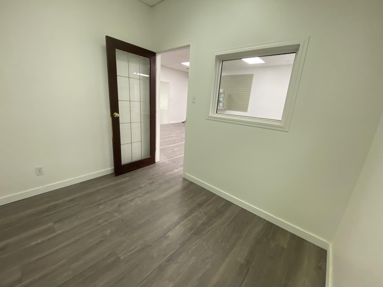 10724  97 Street Nw, Edmonton, Alberta  T5H 2L8 - Photo 9 - 43690035