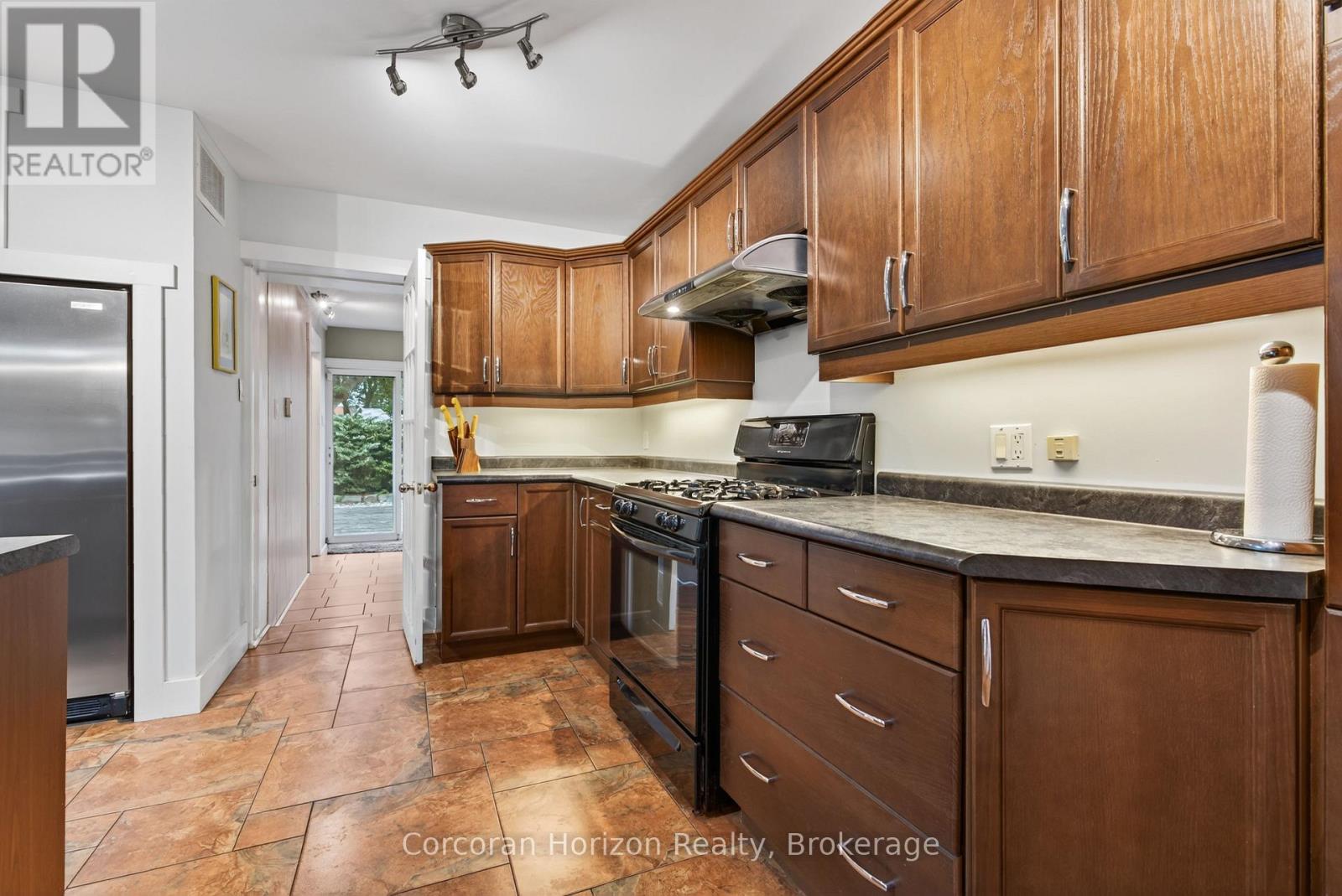 292 John Street N, Hamilton, Ontario  L8L 4P7 - Photo 15 - X12752234