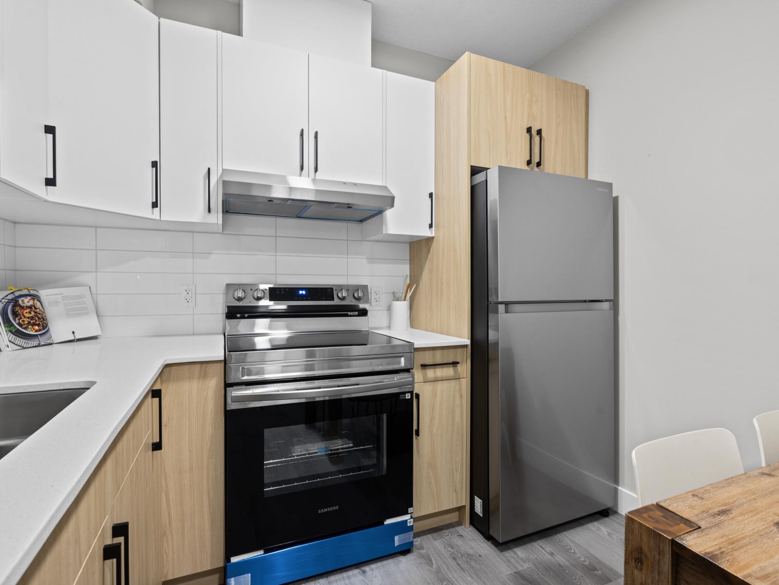 12007  106 Street, Edmonton, Alberta  T5G 2R5 - Photo 14 - 43690214