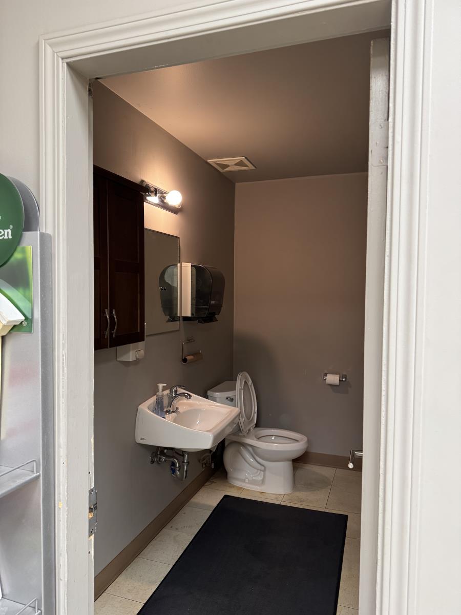 28  Airport Road, Edmonton, Alberta  T5G 0W7 - Photo 4 - 43690613