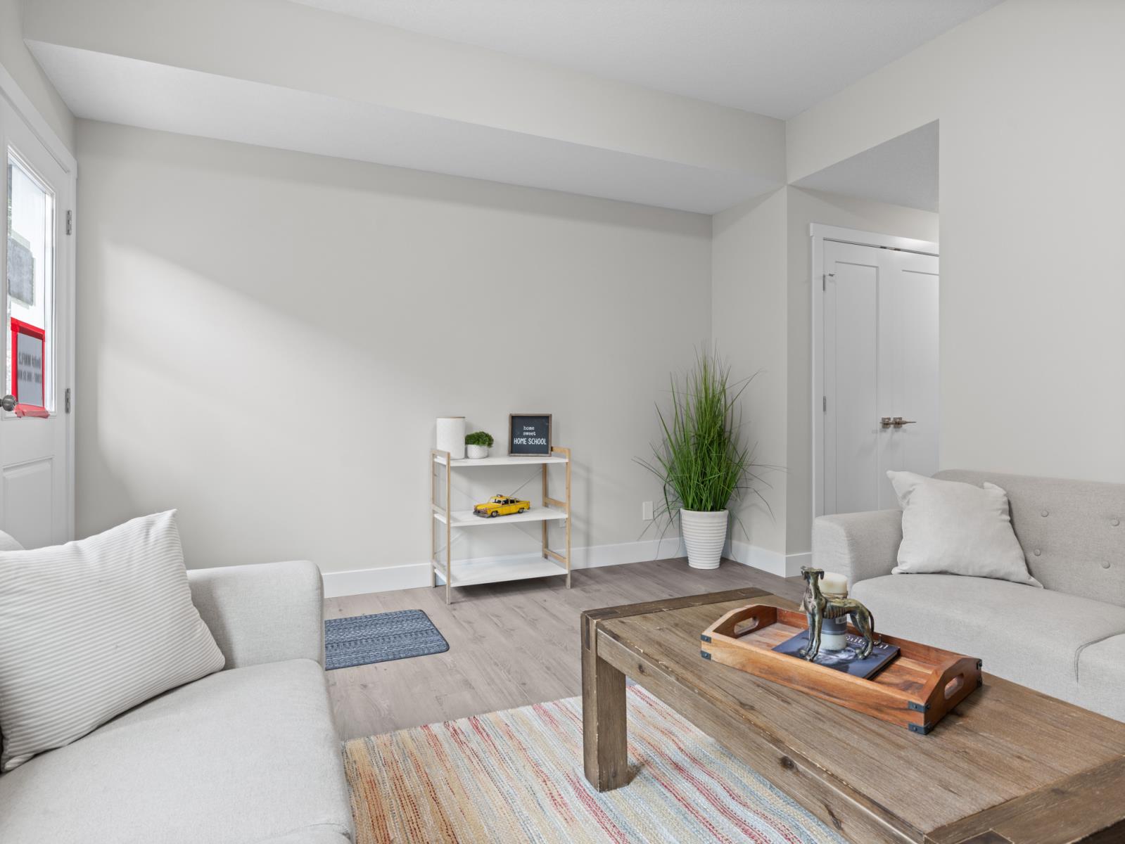 12007  106 Street, Edmonton, Alberta  T5G 2R5 - Photo 7 - 43690214