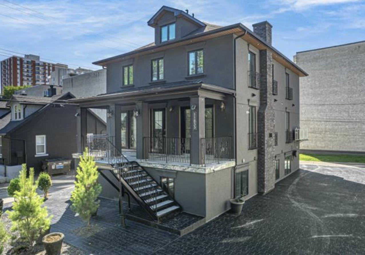 11833  102 Avenue, Edmonton, Alberta