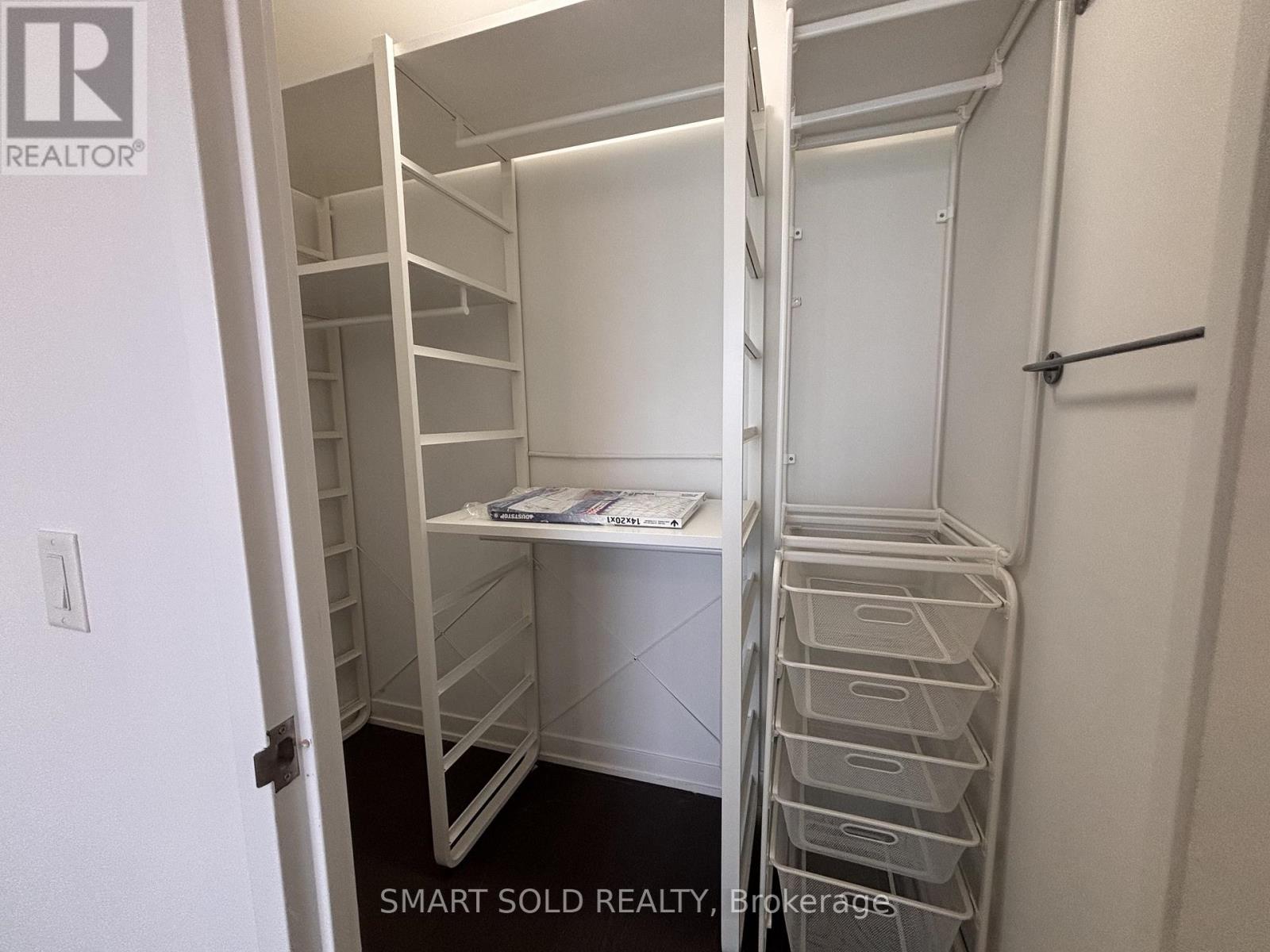 S1306 - 120 Bayview Avenue, Toronto, Ontario  M5A 0G4 - Photo 7 - C12747614