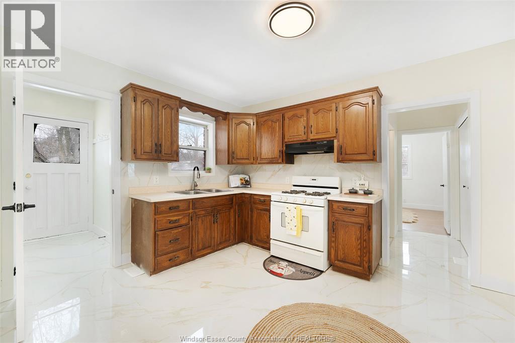 1561 Armanda Street, Windsor, Ontario  N9C 3X1 - Photo 15 - 26002437