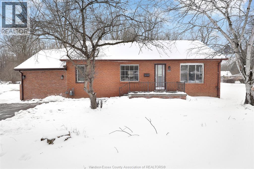 1561 Armanda Street, Windsor, Ontario  N9C 3X1 - Photo 3 - 26002437