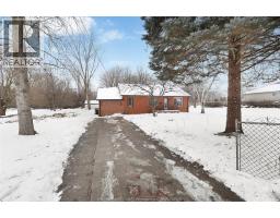 1561 ARMANDA STREET, Windsor, Ontario