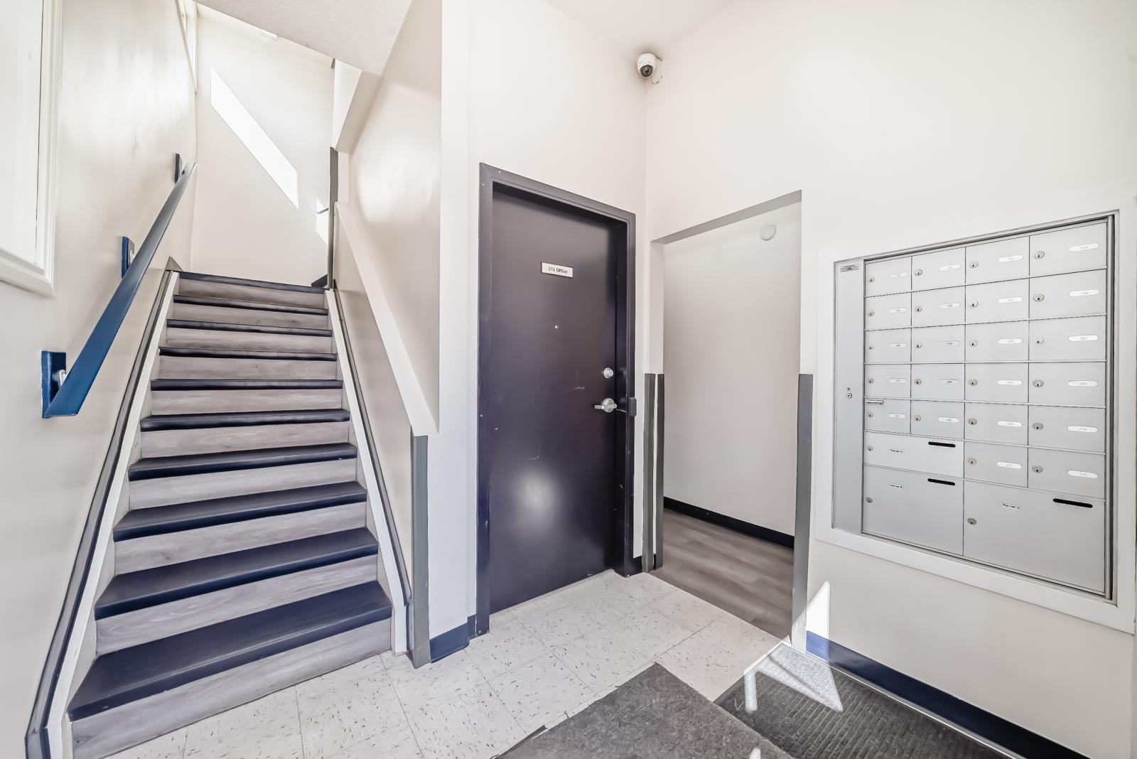 10732  96 Street, Edmonton, Alberta  T5H 2J6 - Photo 23 - 43869254