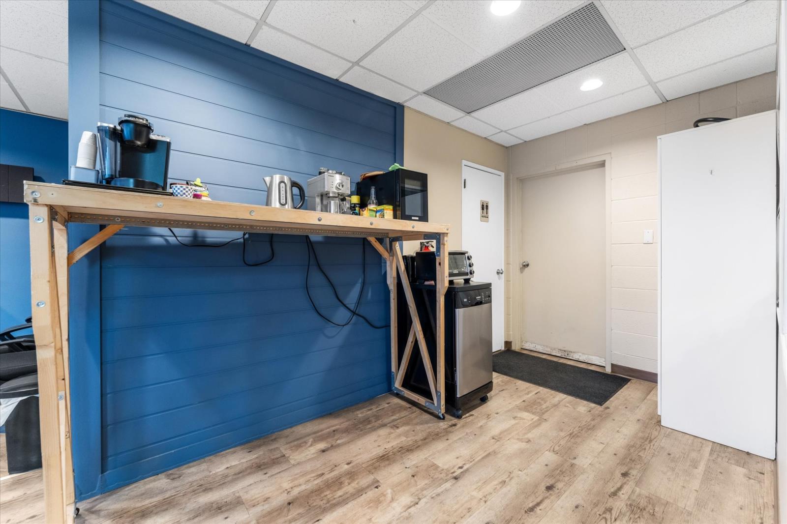 100 10041  81 Ave Nw, Edmonton, Alberta  T6E 1W7 - Photo 4 - 43920913