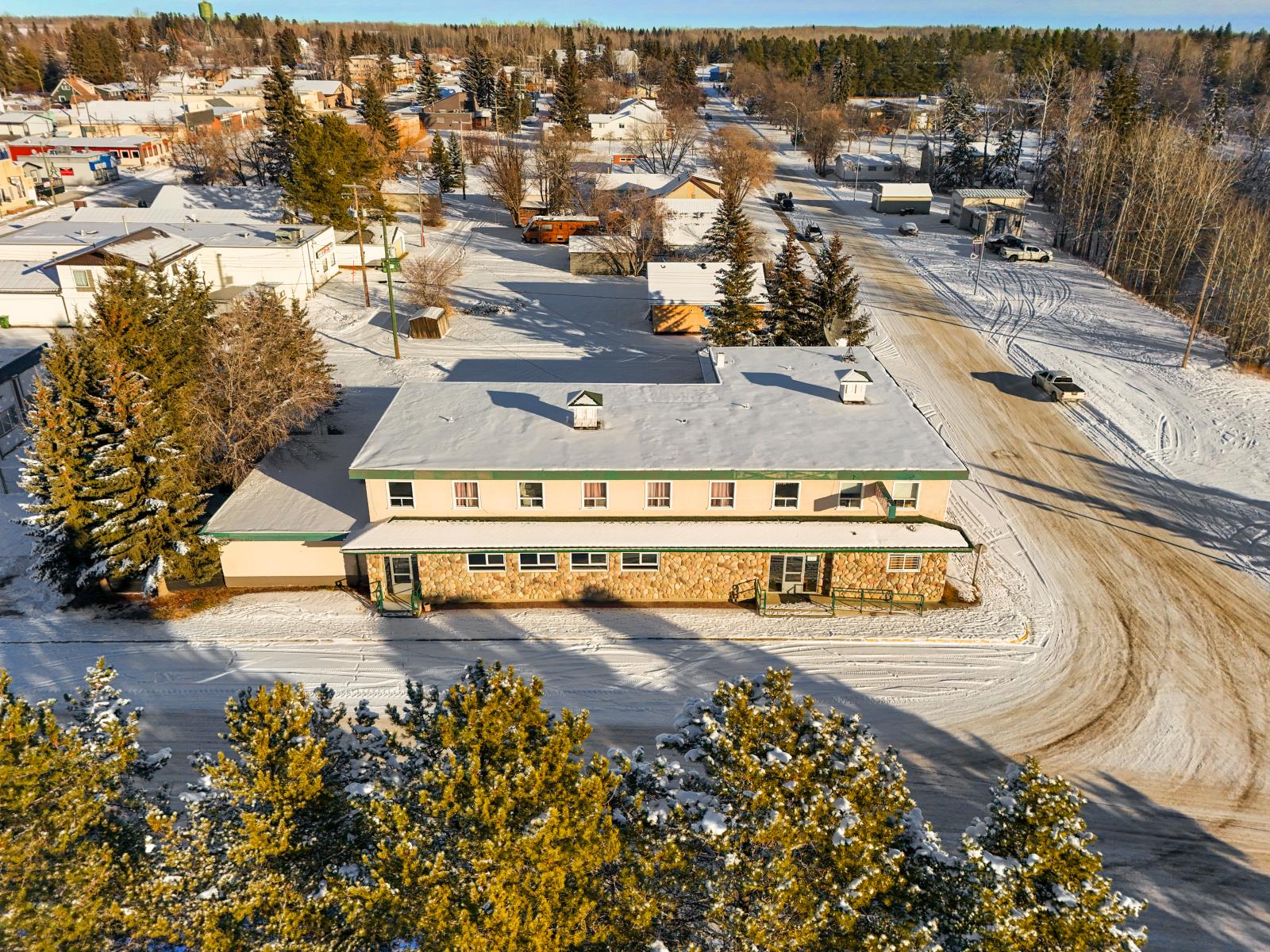 4907  51 St, Breton, Alberta