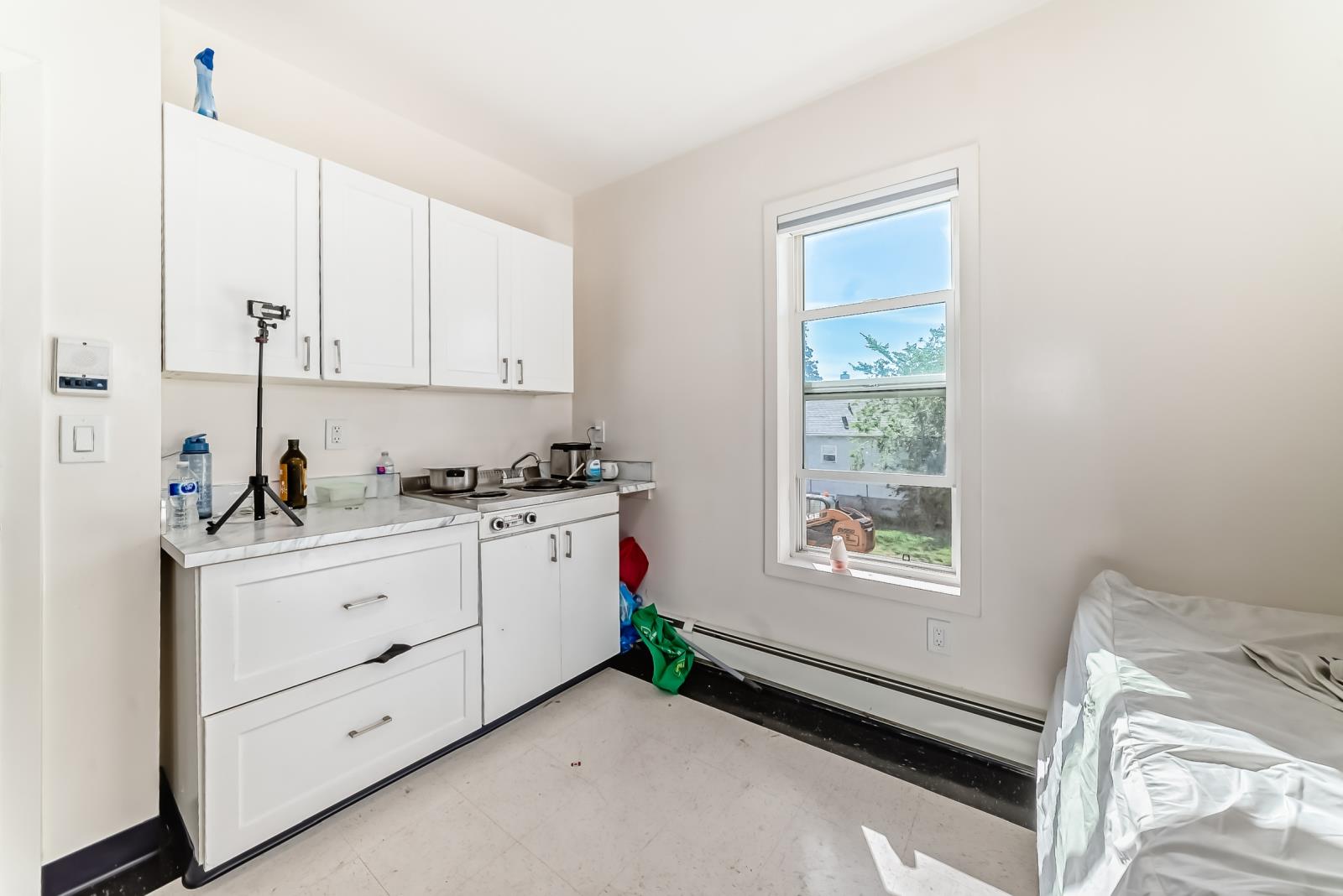 10732  96 Street, Edmonton, Alberta  T5H 2J6 - Photo 8 - 43869254