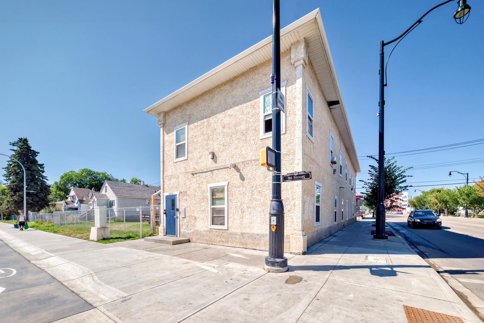 10732  96 Street, Edmonton, Alberta  T5H 2J6 - Photo 2 - 43869254