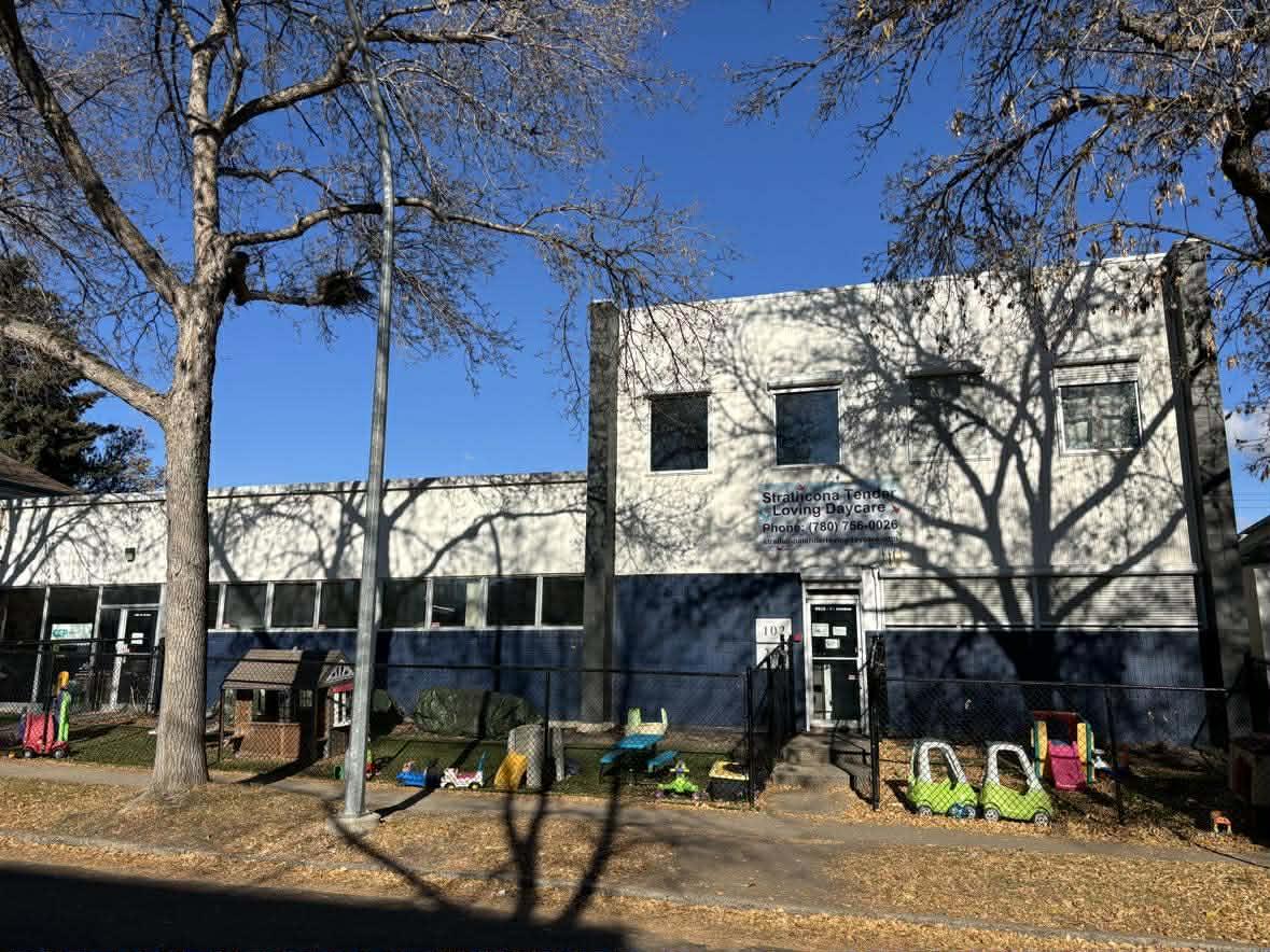 9928  81 Avenue, Edmonton, Alberta  T6E 1W6 - Photo 1 - 43880100