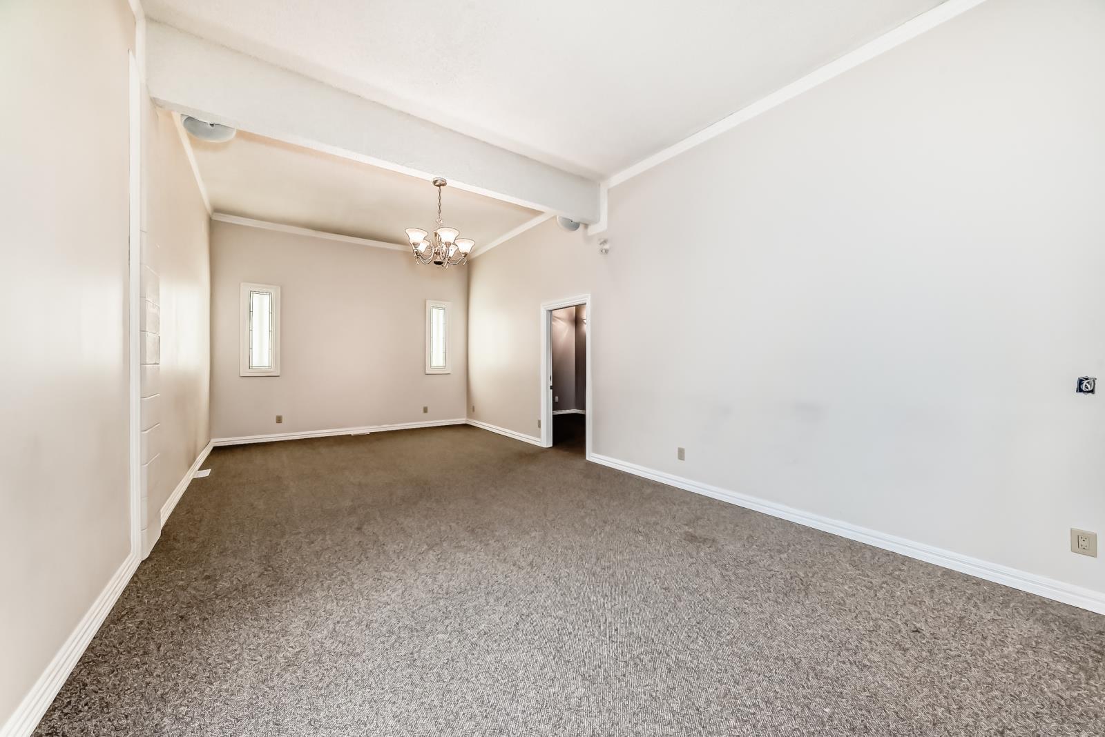 10969  101 Street, Edmonton, Alberta  T5H 2S9 - Photo 4 - 43862273