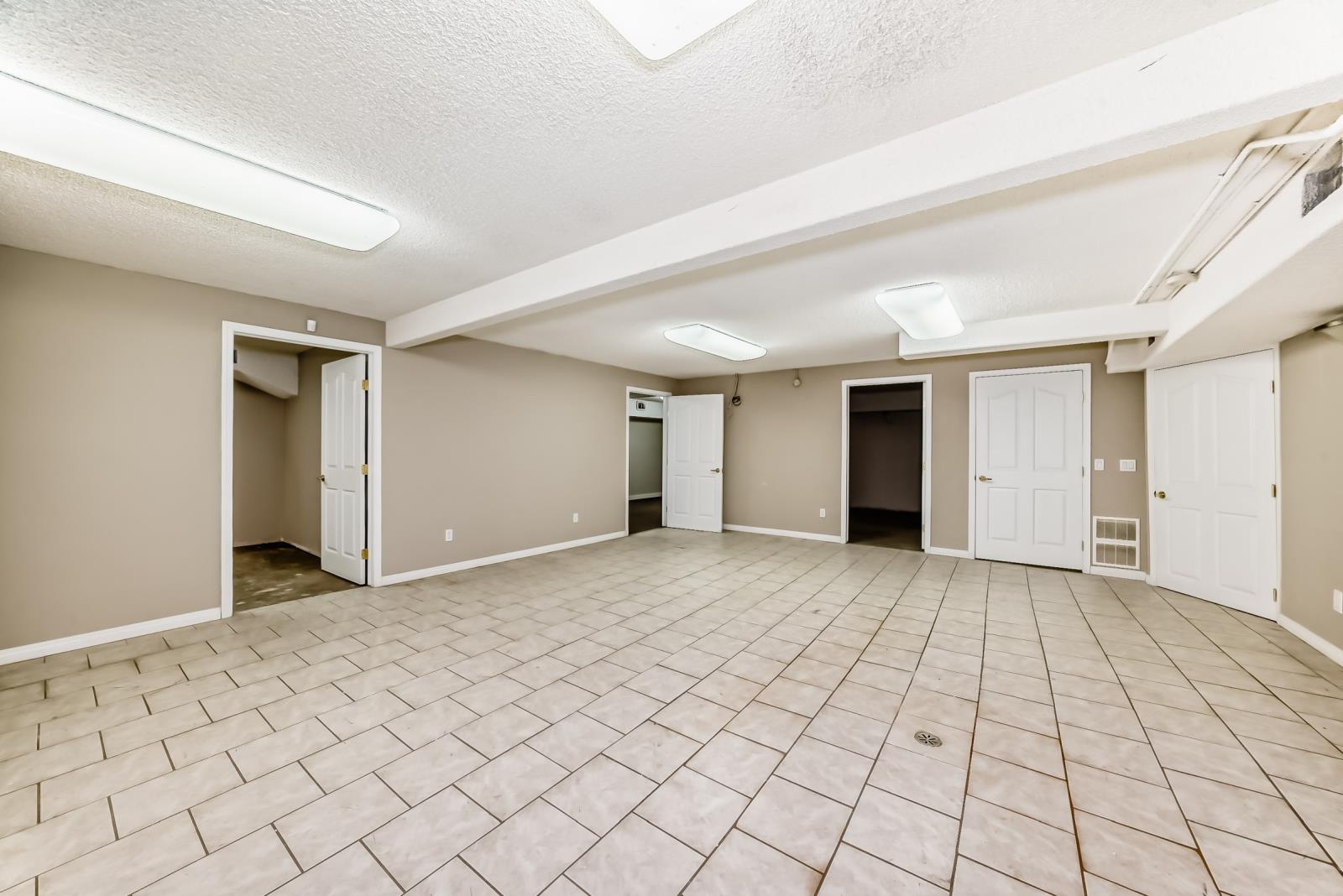 10969  101 Street, Edmonton, Alberta  T5H 2S9 - Photo 23 - 43862273