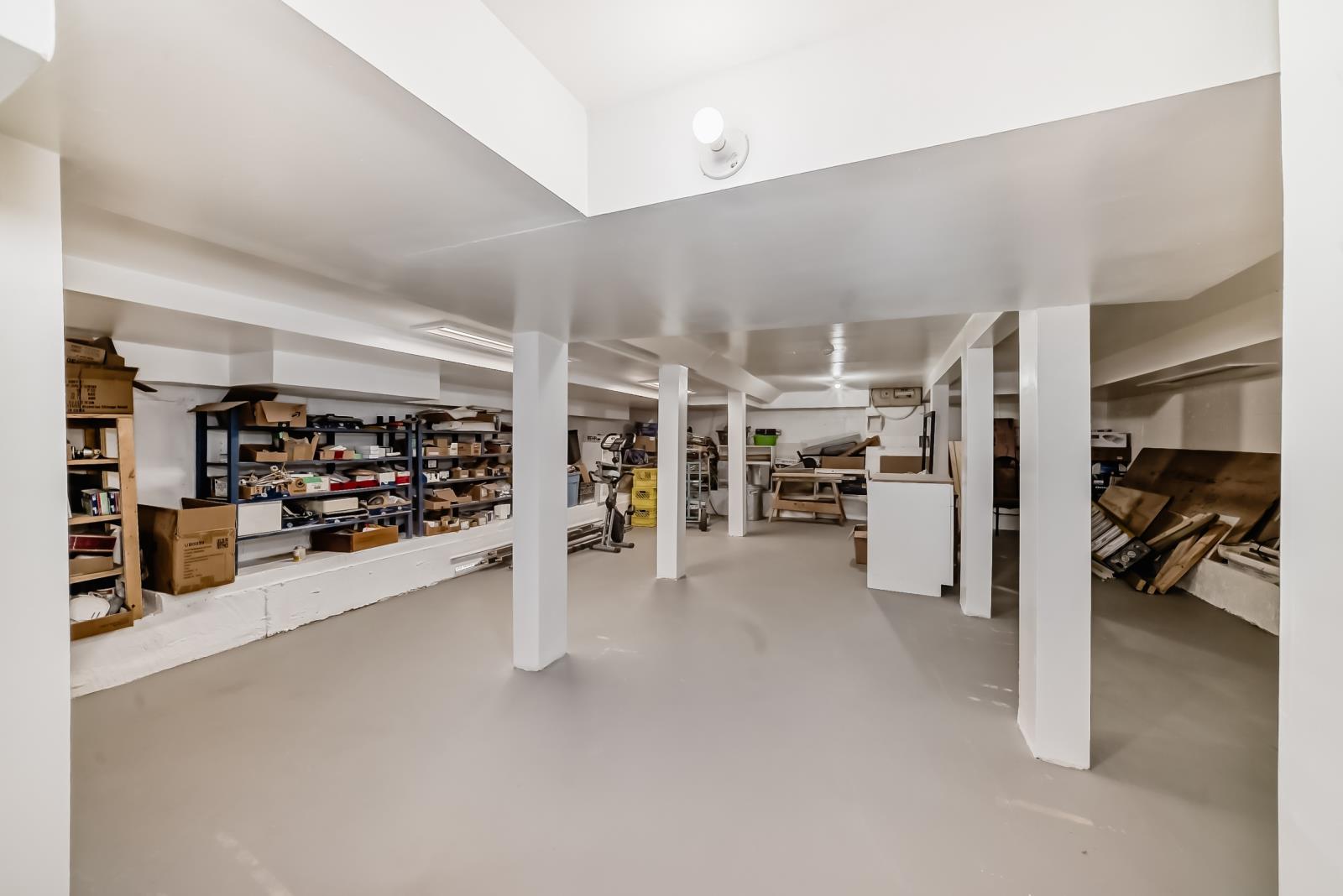 10732  96 Street, Edmonton, Alberta  T5H 2J6 - Photo 20 - 43869254