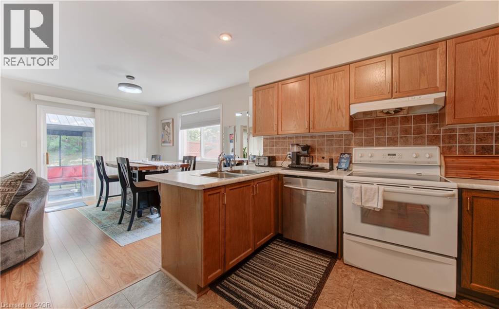 916 Veronica Court, Kitchener, Ontario  N2A 4G4 - Photo 10 - 40802184