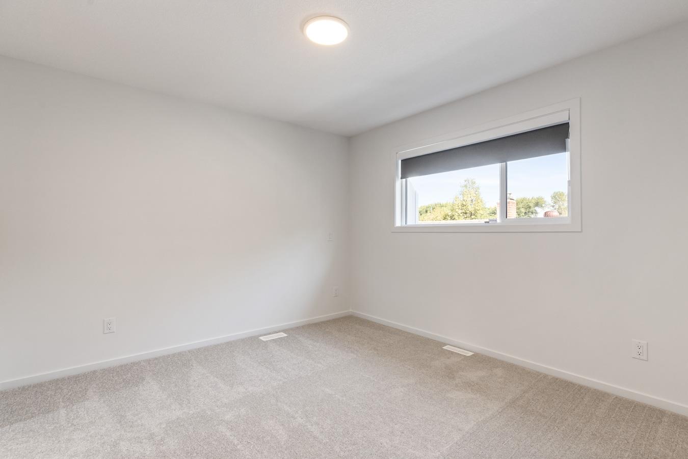 11939  101 Street, Edmonton, Alberta  T5G 2B8 - Photo 19 - 44073277