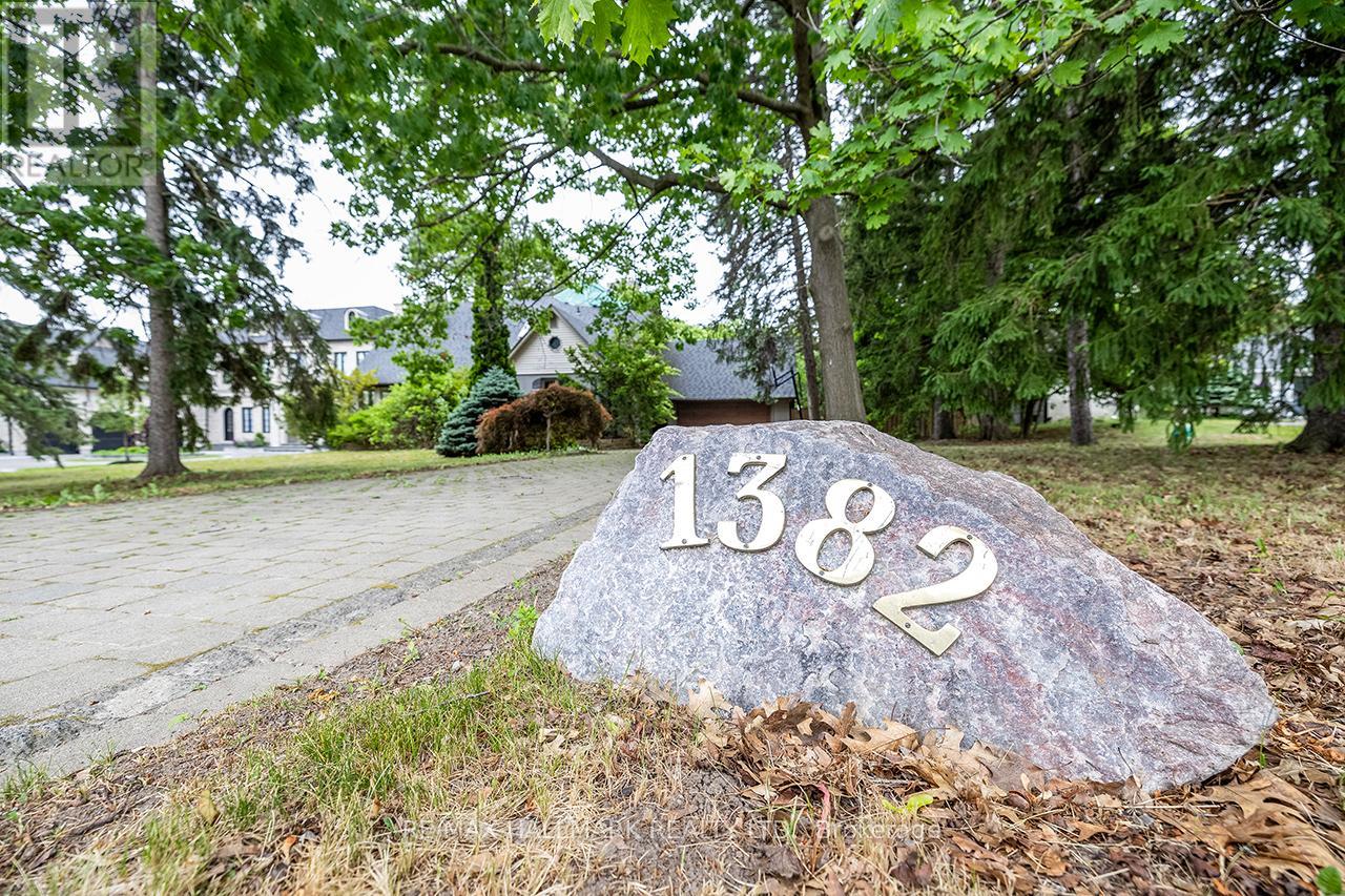 1382 Rougemount Drive, Pickering, Ontario  L1V 1N1 - Photo 5 - E12747708