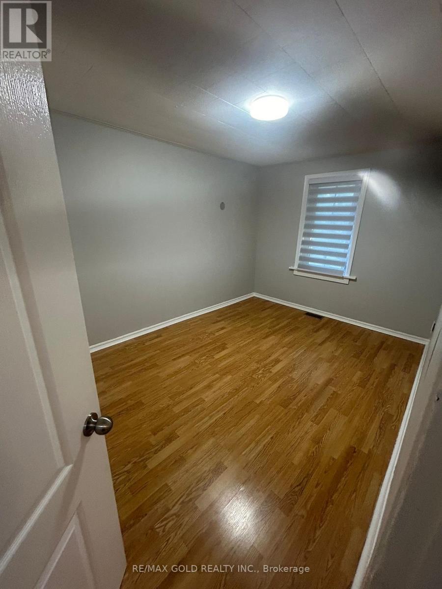 15378 Airport Road, Caledon, Ontario  L7C 1E6 - Photo 14 - W12745538