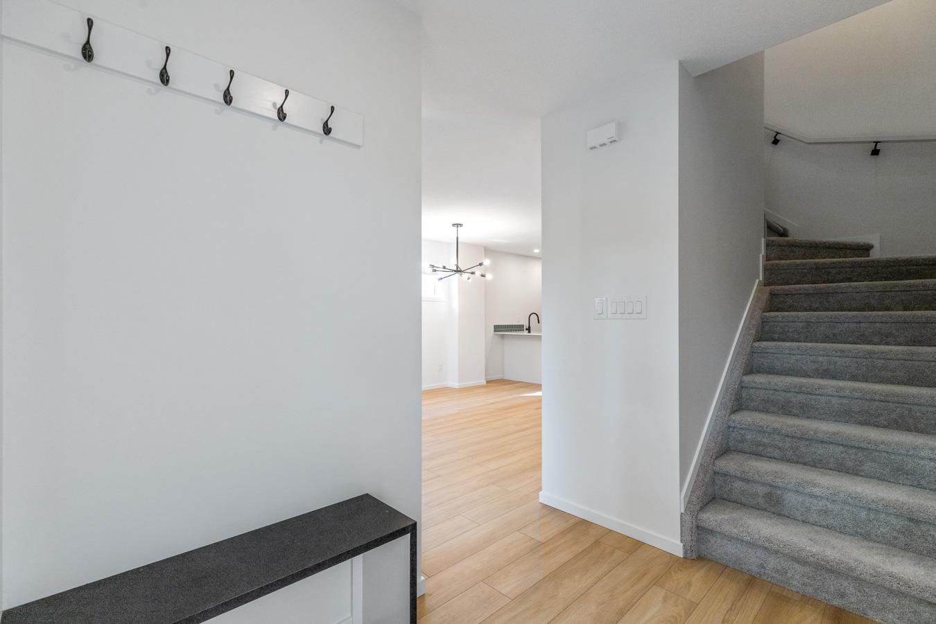 11939  101 Street, Edmonton, Alberta  T5G 2B8 - Photo 6 - 44073277