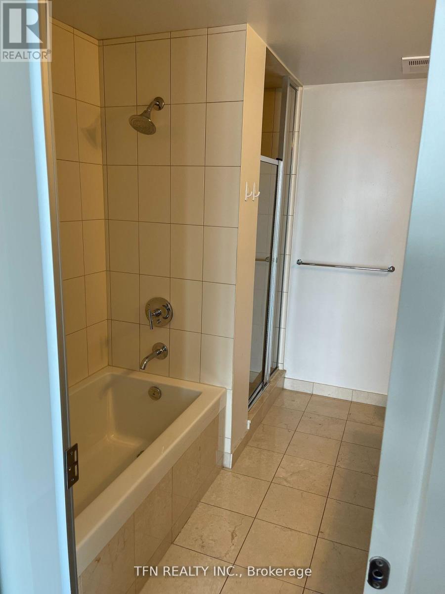 3805 - 33 Charles Street E, Toronto, Ontario  M4Y 0A2 - Photo 14 - C12752320