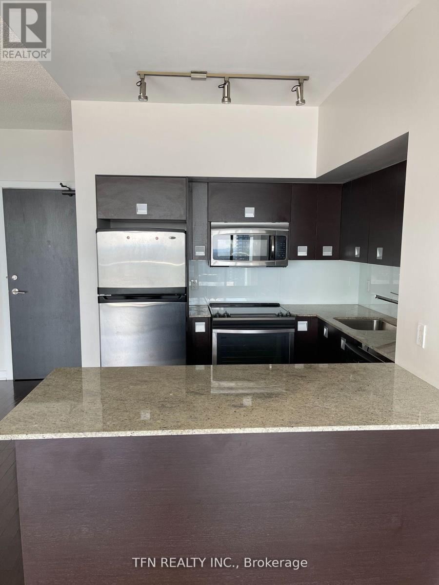 3805 - 33 Charles Street E, Toronto, Ontario  M4Y 0A2 - Photo 8 - C12752320