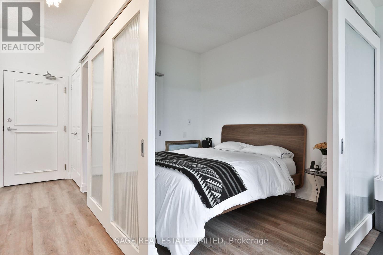 608 - 20 Scrivener Square, Toronto, Ontario  M4W 3X9 - Photo 9 - C12752358