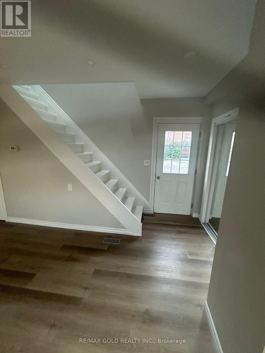 15378 Airport Road, Caledon, Ontario  L7C 1E6 - Photo 8 - W12745538