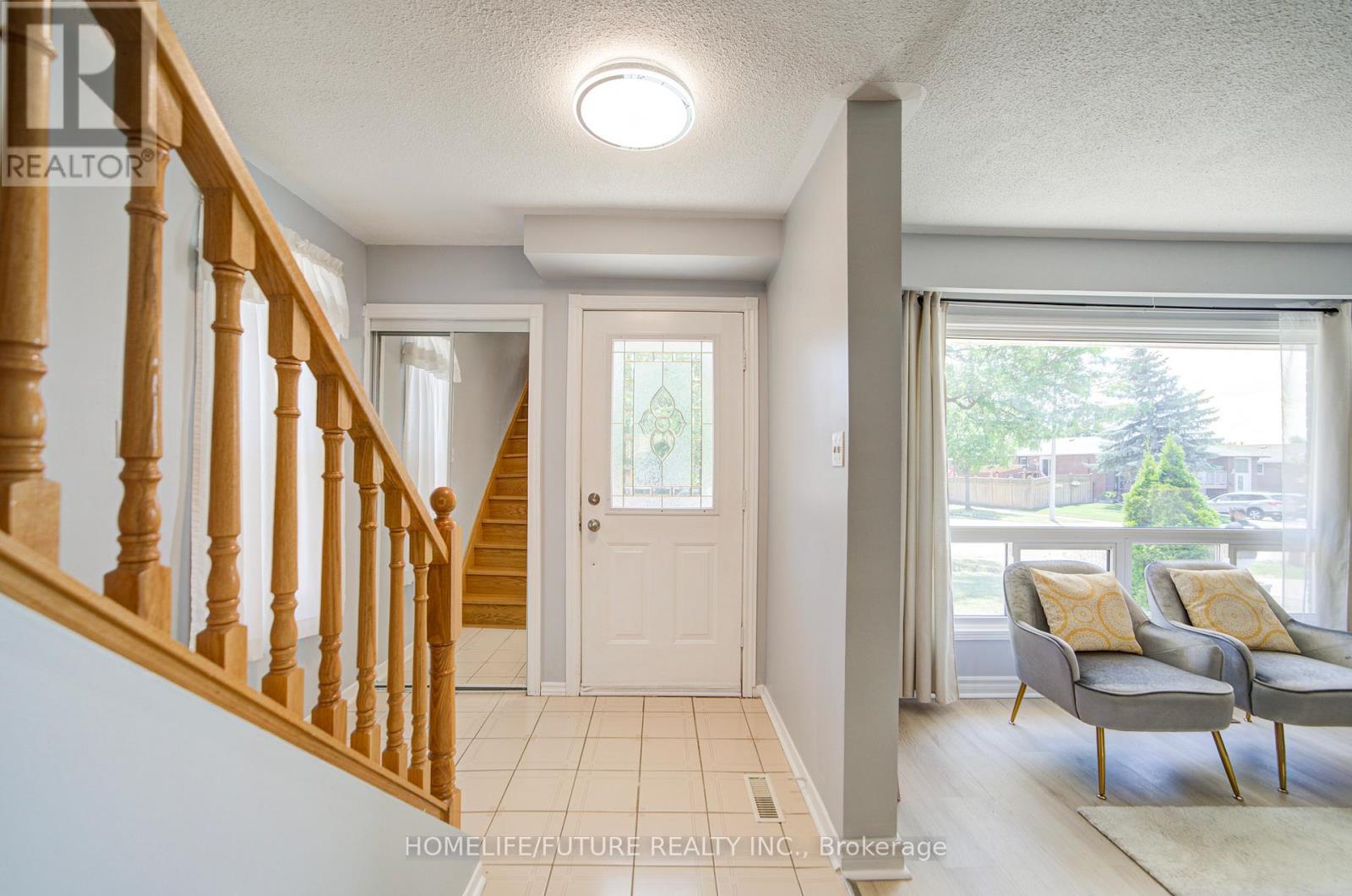 718 Eaglemount Crescent, Mississauga (Erindale), Ontario  L5C 1N9 - Photo 6 - W12750894