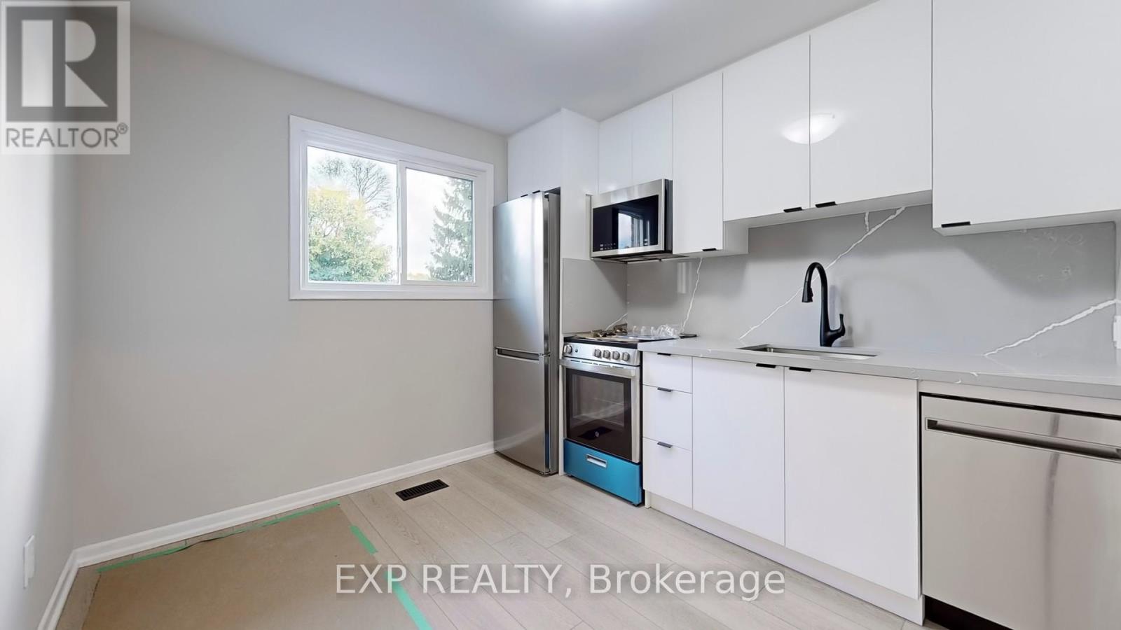 2 - 477a Cosburn Avenue, Toronto, Ontario  M4J 2N6 - Photo 10 - E12752284