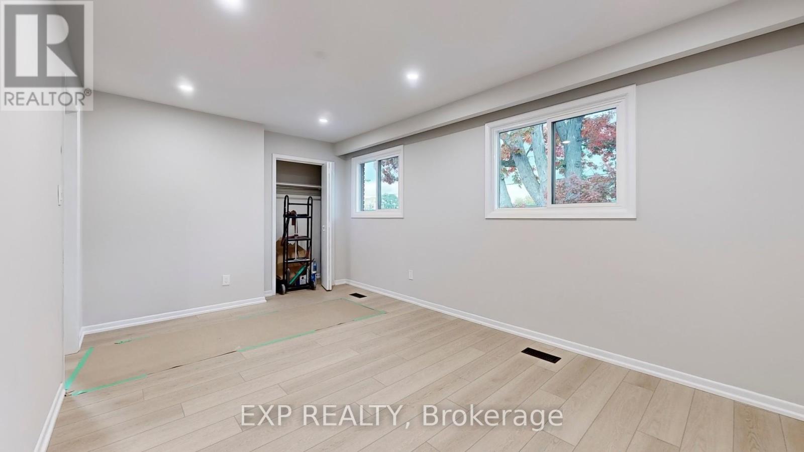 2 - 477a Cosburn Avenue, Toronto, Ontario  M4J 2N6 - Photo 7 - E12752284