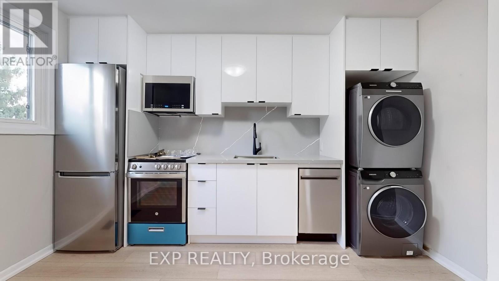 2 - 477a Cosburn Avenue, Toronto, Ontario  M4J 2N6 - Photo 9 - E12752284