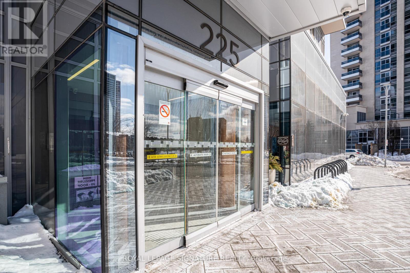 Ph05 - 225 Village Green Square, Toronto, Ontario  M1S 0N4 - Photo 2 - E12752314