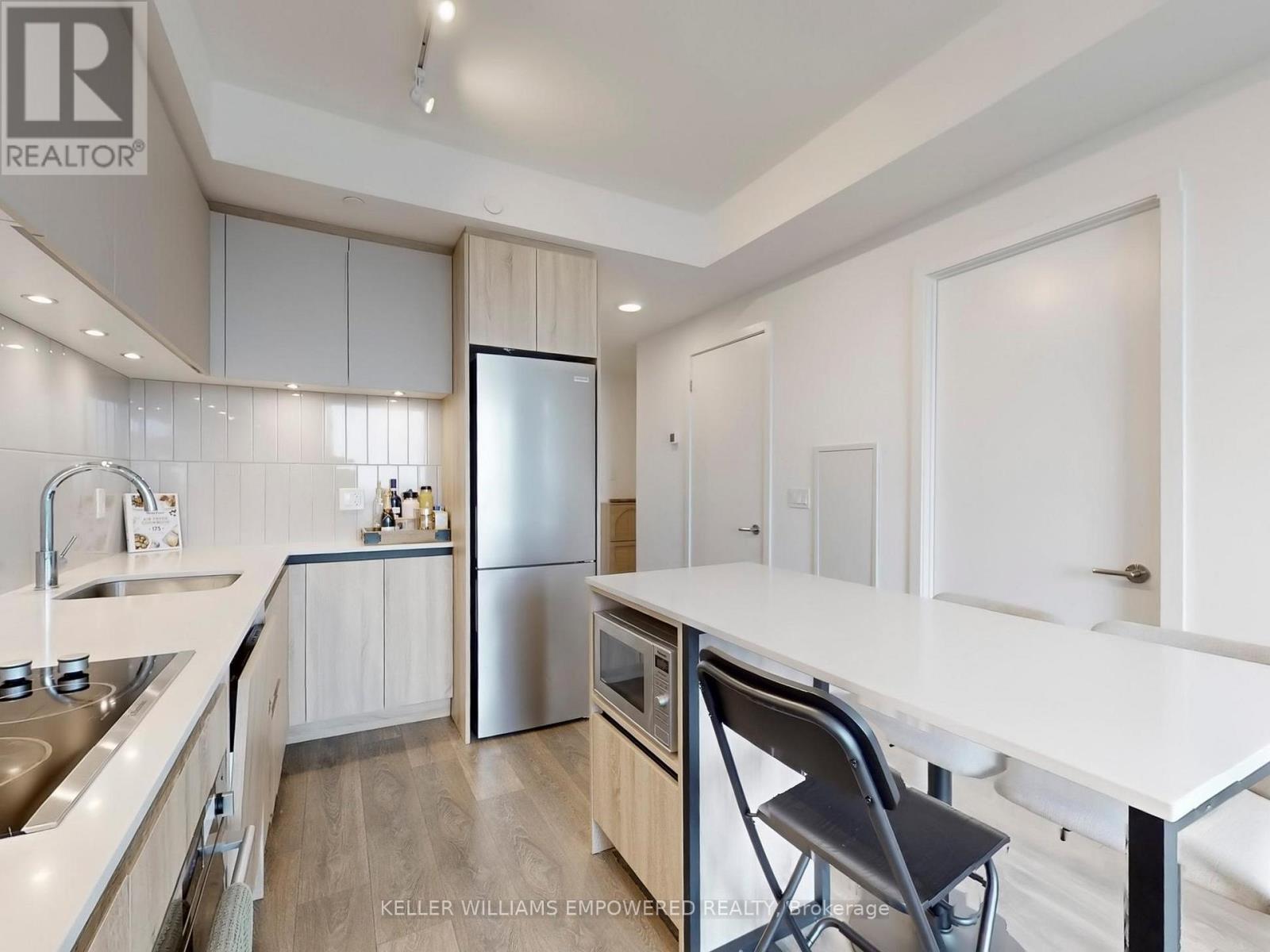 1106 - 7950 Bathurst Street, Vaughan, Ontario  L4J 0L4 - Photo 9 - N12752290